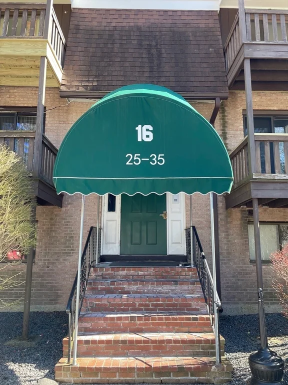 1 bed, 1 bath apartment for rent at 16 Erick Rd Unit 34, Mansfield — photo 17 of 20