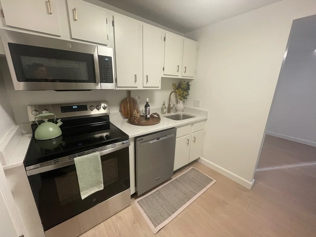 1 bed, 1 bath apartment for rent at 16 Erick Rd Unit 34, Mansfield — photo 8 of 20