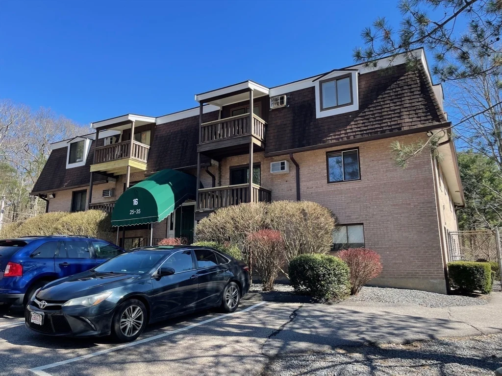 1 bed, 1 bath apartment for rent at 16 Erick Rd Unit 34, Mansfield