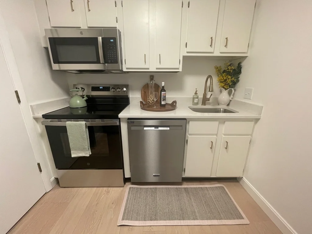 1 bed, 1 bath apartment for rent at 16 Erick Rd Unit 34, Mansfield — photo 7 of 20