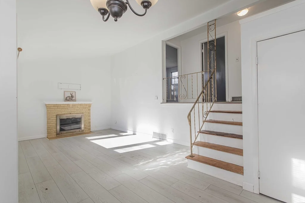 3 bed, 1 bath apartment for rent at 16 Falconer Ave, Brockton — photo 6 of 25