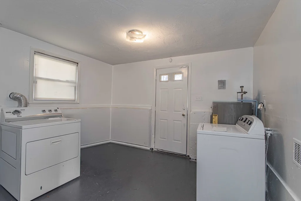 3 bed, 1 bath apartment for rent at 16 Falconer Ave, Brockton — photo 21 of 25