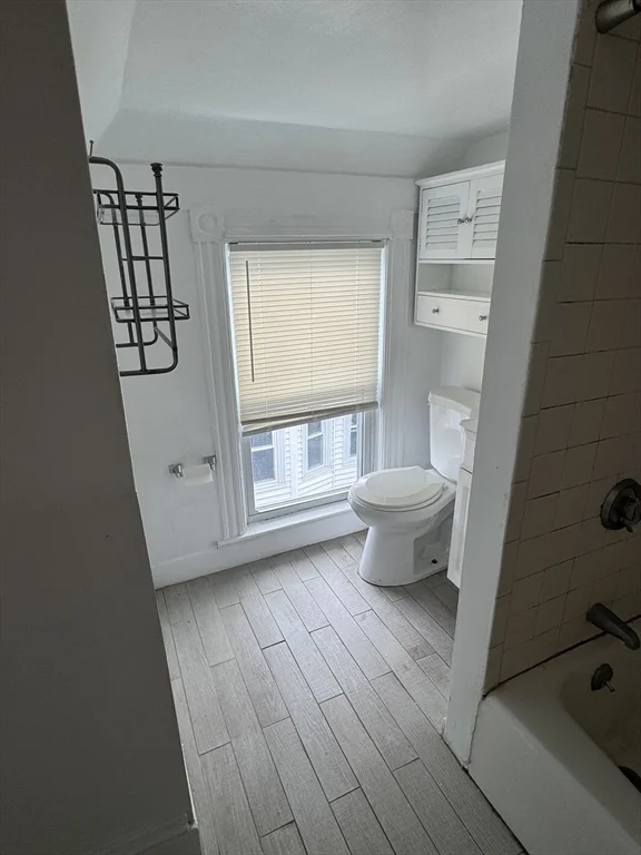 5 bed, 2 bath apartment for rent at 16 Falkland St Unit 2, Brighton — photo 13 of 20