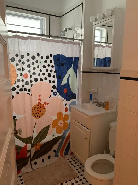 5 bed, 2 bath apartment for rent at 16 Falkland St Unit 2, Brighton — photo 11 of 20