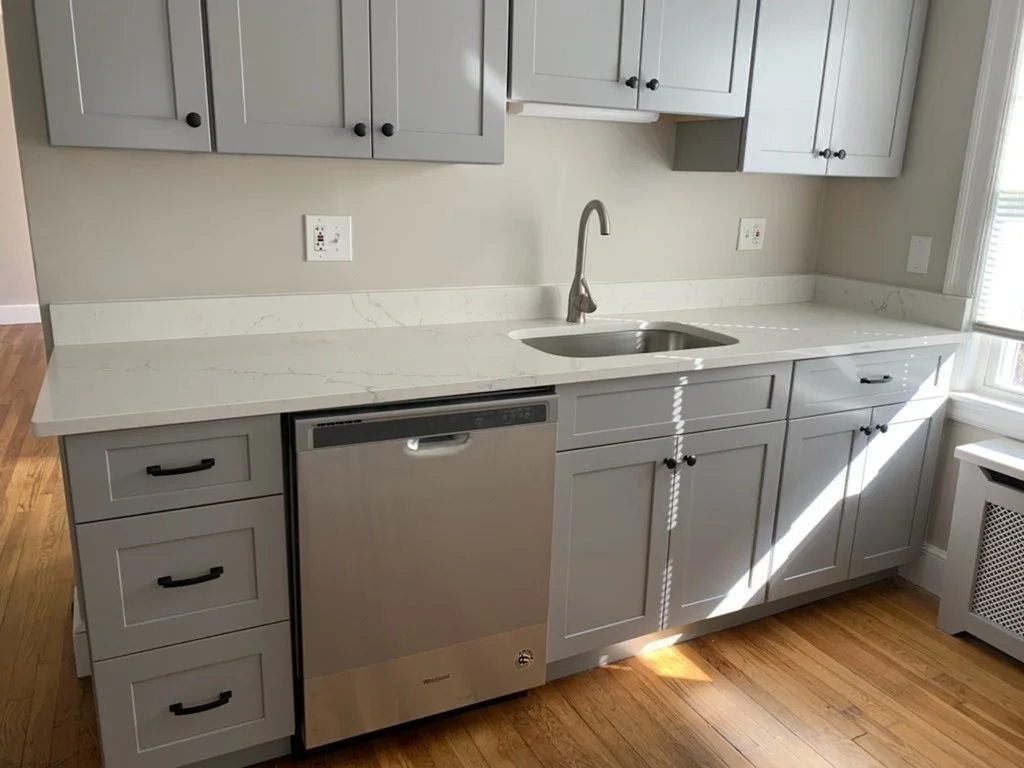 1 bed, 1 bath apartment for rent at 16 Farrell St Unit 1-Right, Quincy Center — photo 2 of 17