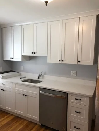 1 bed, 1 bath apartment for rent at 16 Farrell St Unit 2-Left, Quincy — photo 1 of 12