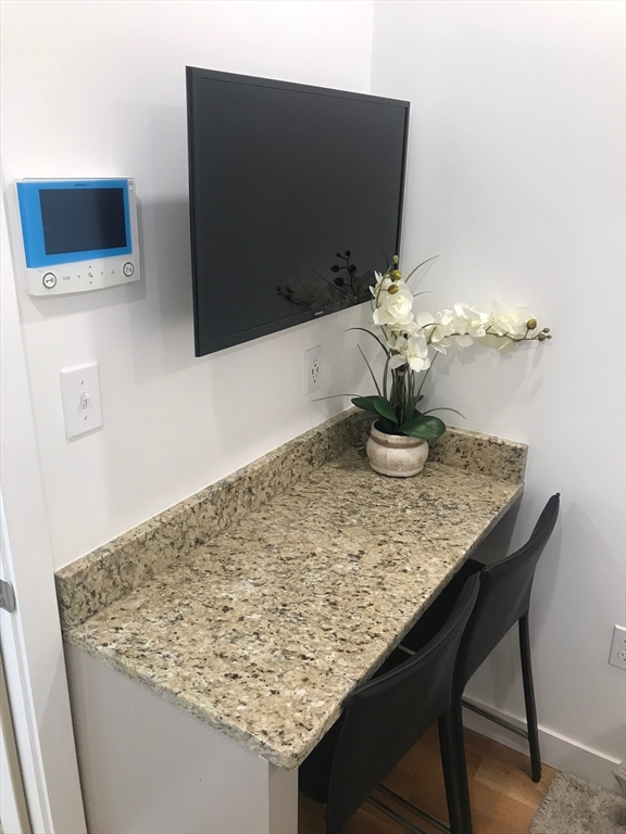 Studio bed, 1 bath apartment for rent at 16 Fifth St Unit 10, Chelsea — photo 5 of 10