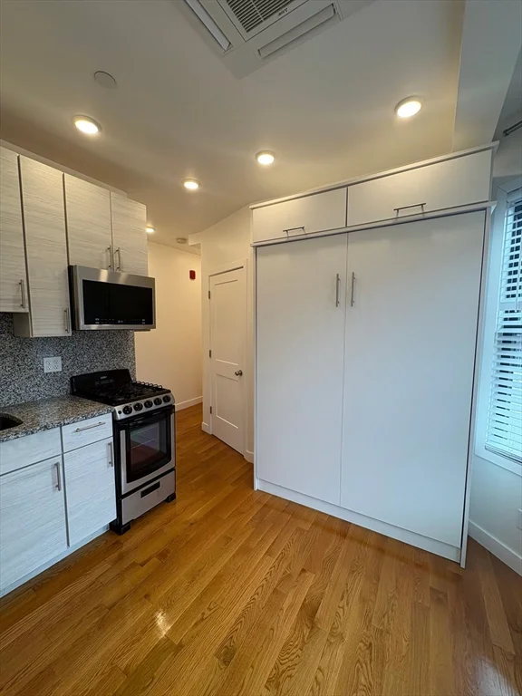 Studio bed, 1 bath apartment for rent at 16 Fifth St Unit 10, Chelsea — photo 12 of 12