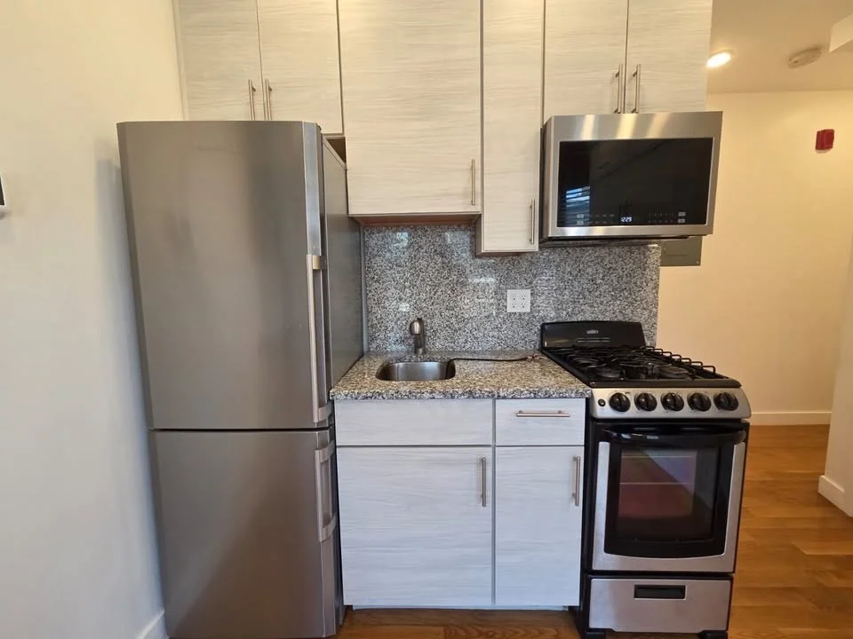 Studio bed, 1 bath apartment for rent at 16 Fifth St Unit 11, Chelsea — photo 7 of 10