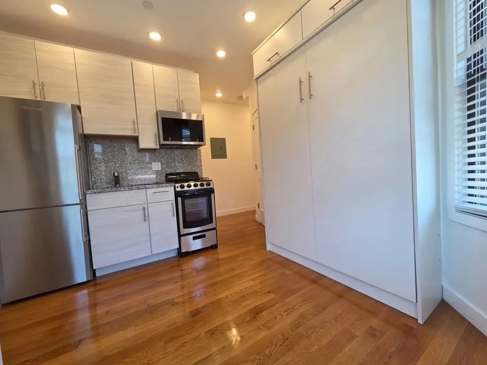Studio bed, 1 bath apartment for rent at 16 Fifth St Unit 11, Chelsea — photo 3 of 10