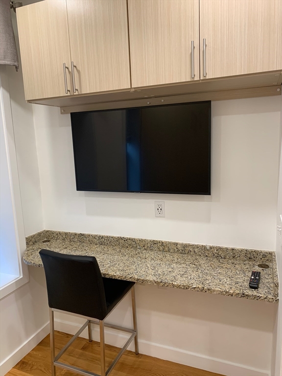 Studio bed, 1 bath apartment for rent at 16 Fifth St Unit 11, Chelsea — photo 4 of 16