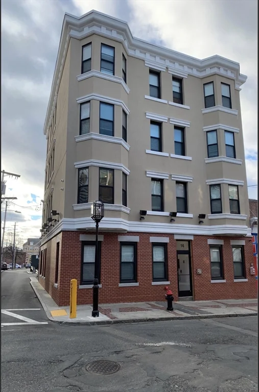 Studio bed, 1 bath apartment for rent at 16 Fifth St Unit 18, Chelsea