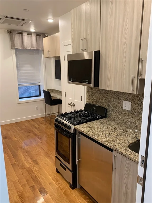 Studio bed, 1 bath apartment for rent at 16 Fifth St Unit 2, Chelsea — photo 8 of 18