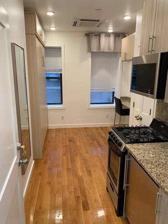 Studio bed, 1 bath apartment for rent at 16 Fifth St Unit 2, Chelsea — photo 13 of 18