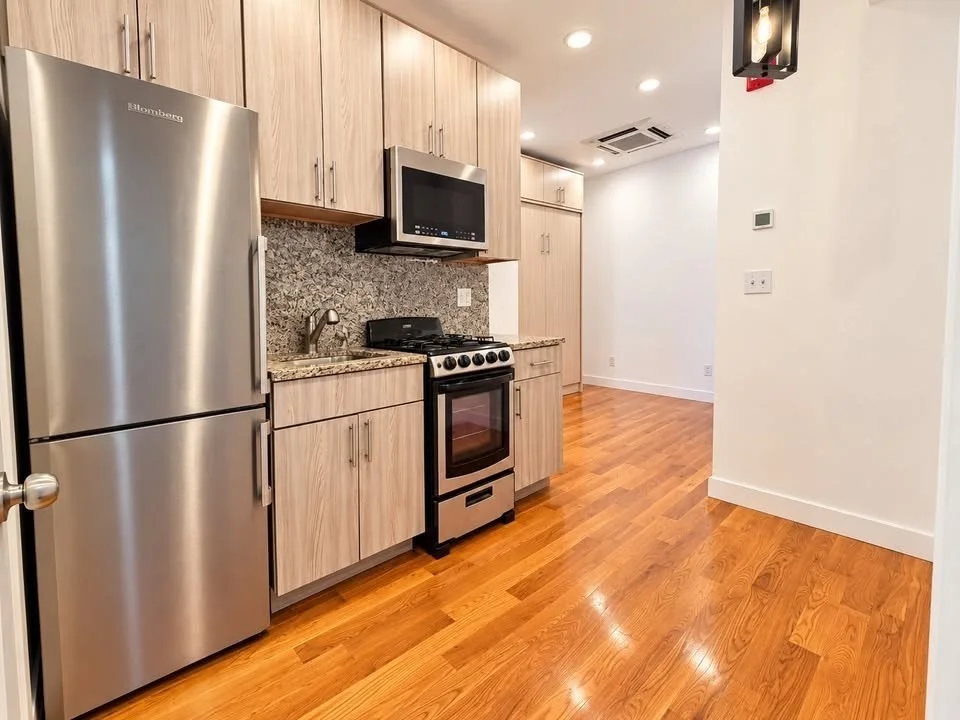Studio bed, 1 bath apartment for rent at 16 Fifth St Unit 74, Chelsea
