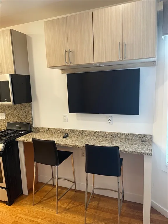 Studio bed, 1 bath apartment for rent at 16 Fifth St Unit 8, Chelsea — photo 4 of 15