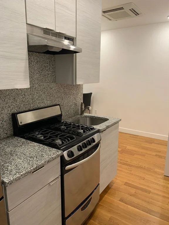 Studio bed, 1 bath apartment for rent at 16 Fifth Unit 3, Chelsea — photo 12 of 16