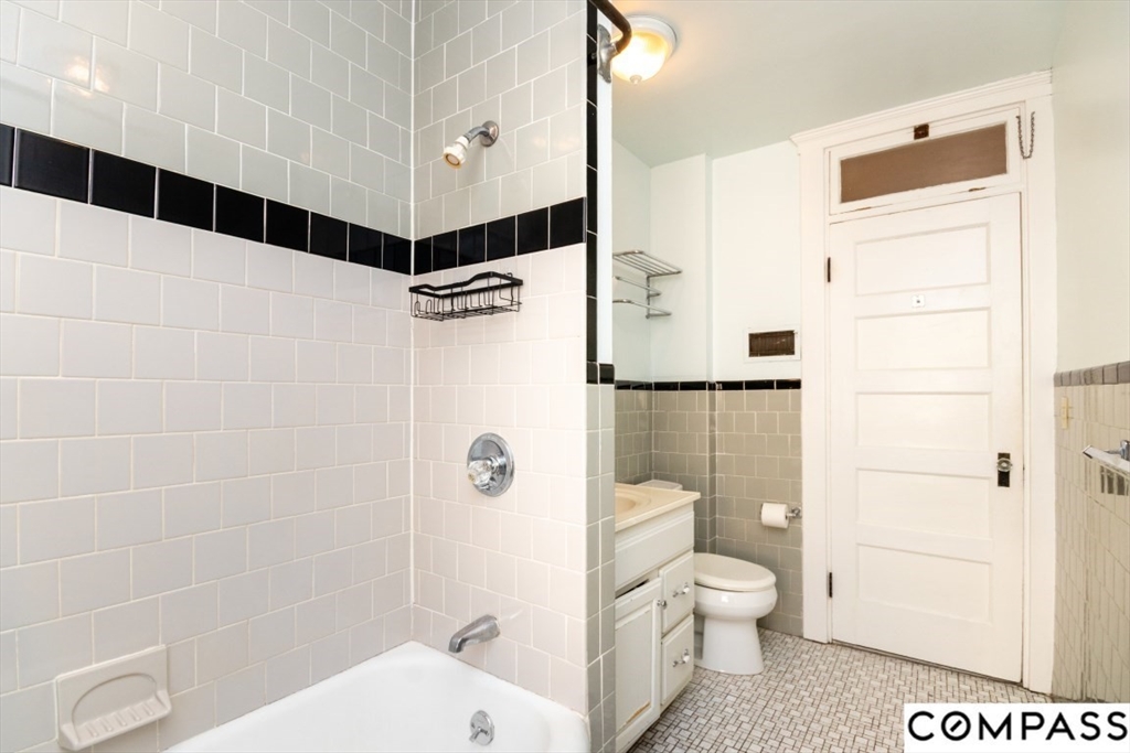4 bed, 1 bath apartment for rent at 16 Fletcher St Unit 16, Roslindale — photo 22 of 32