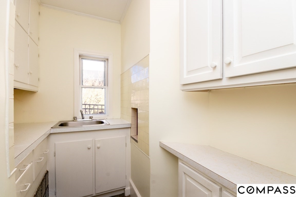 4 bed, 1 bath apartment for rent at 16 Fletcher St Unit 16, Roslindale — photo 15 of 32
