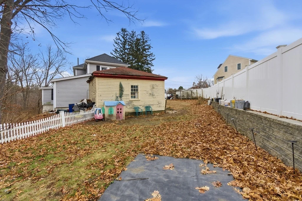 2 bed, 1 bath apartment for rent at 16 Floyd St Unit 1, Woburn — photo 18 of 20