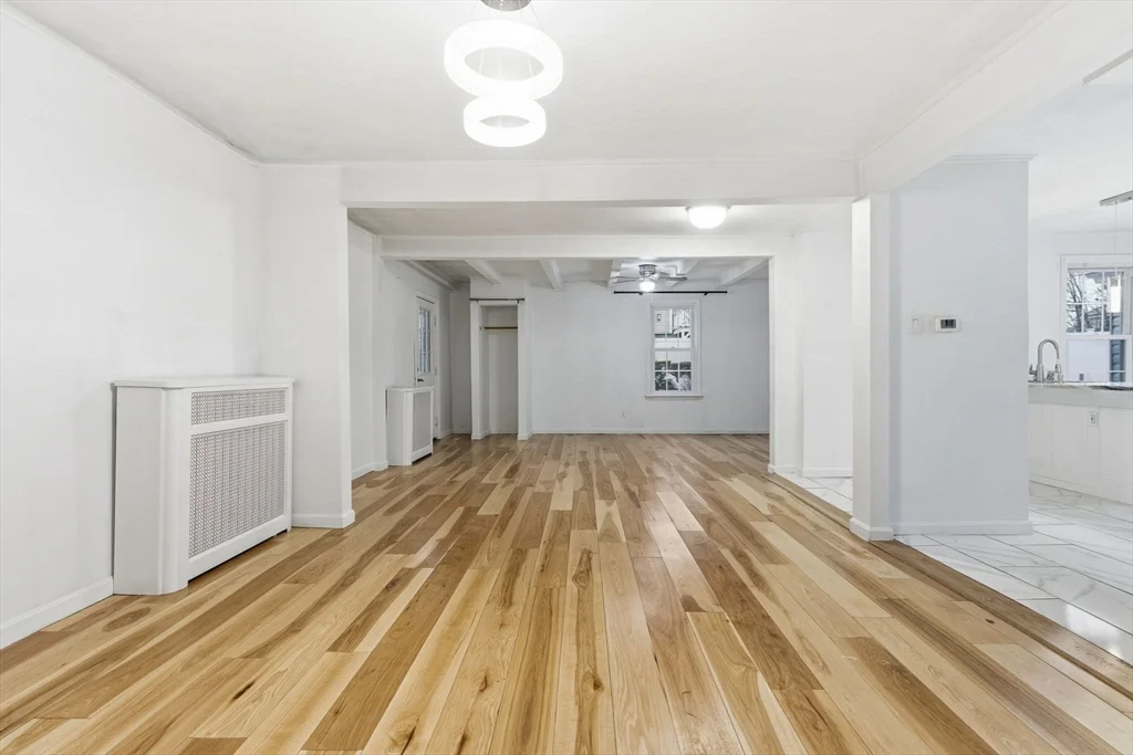 2 bed, 1 bath apartment for rent at 16 Floyd St Unit 1, Woburn — photo 3 of 20