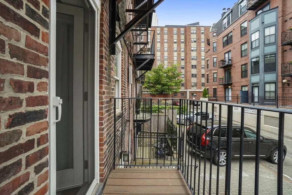 2 bed, 3 bath apartment for rent at 16 Follen St Unit 1, Back Bay — photo 16 of 21