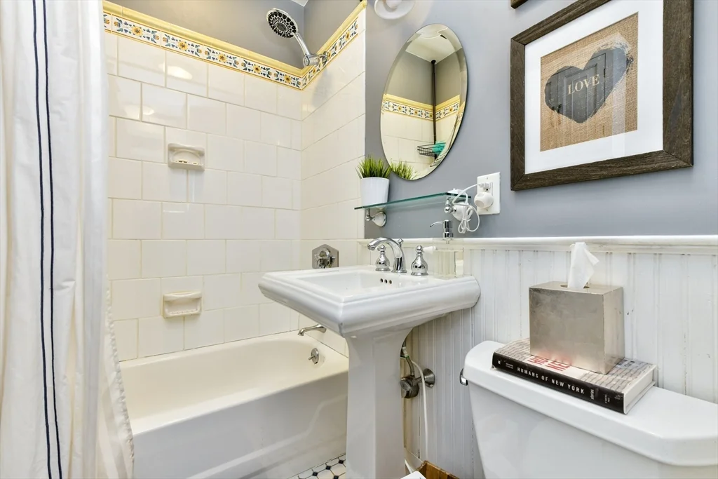 2 bed, 1 bath apartment for rent at 16 Follen St Unit 2, Back Bay — photo 8 of 12