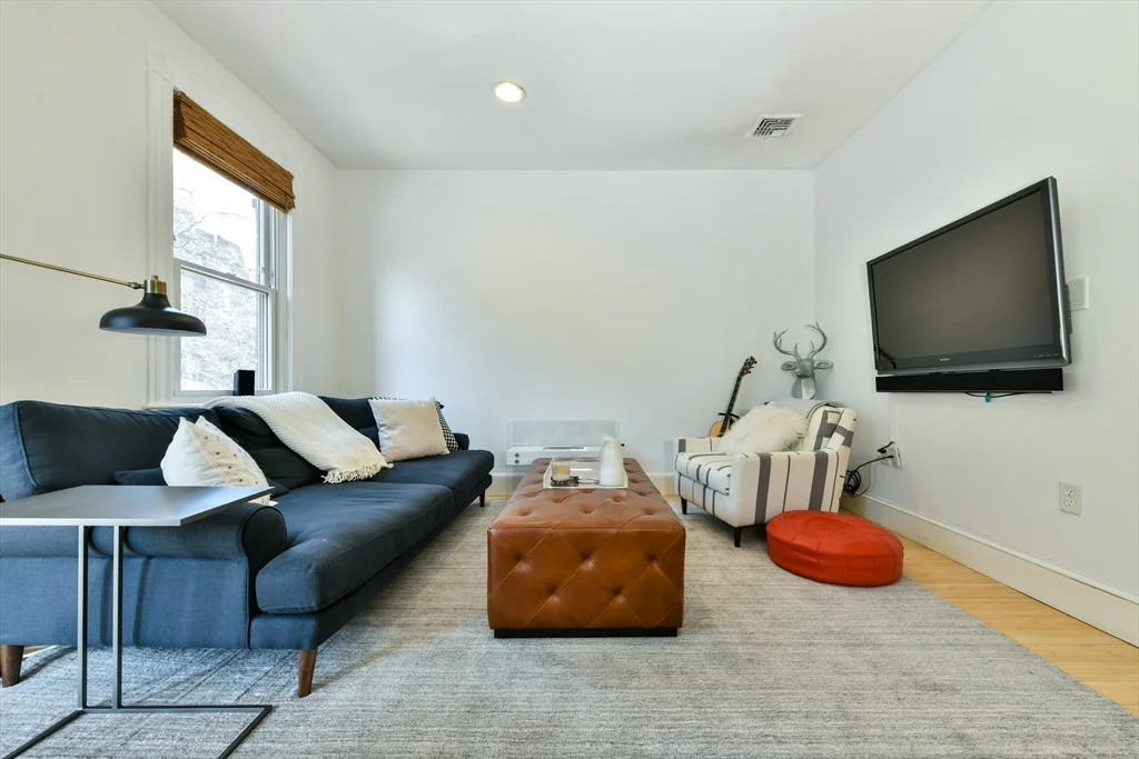 2 bed, 1 bath apartment for rent at 16 Follen St Unit 2, Back Bay — photo 2 of 12