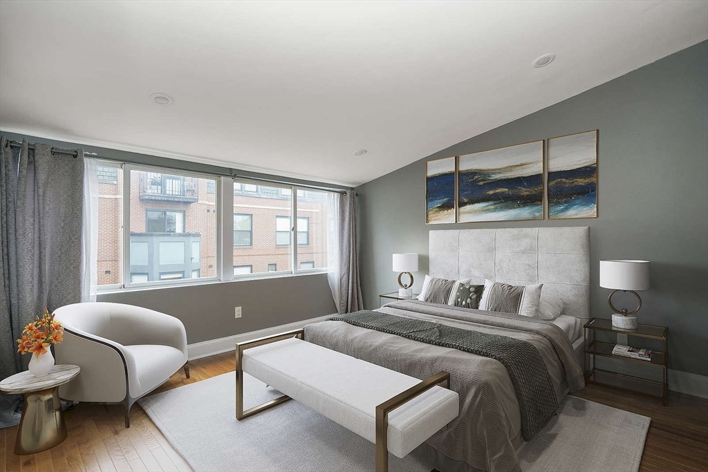 3 bed, 2 bath apartment for rent at 16 Follen St Unit 3, Back Bay — photo 10 of 23