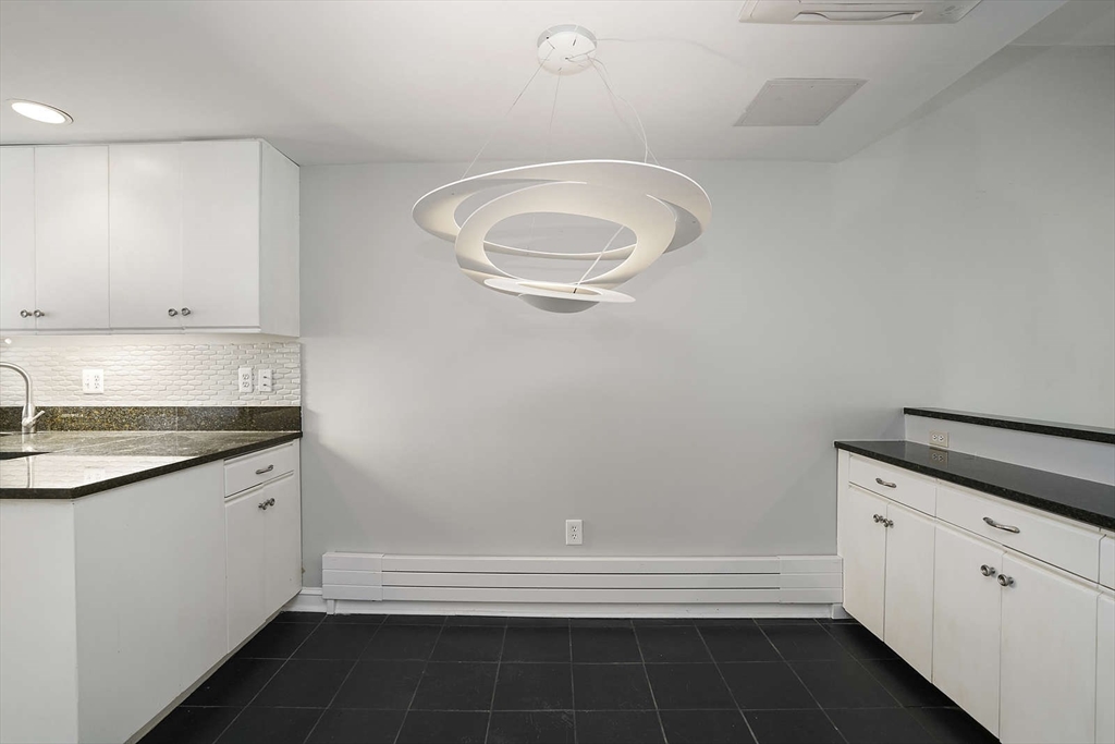 3 bed, 2 bath apartment for rent at 16 Follen St Unit 3, Back Bay — photo 9 of 23