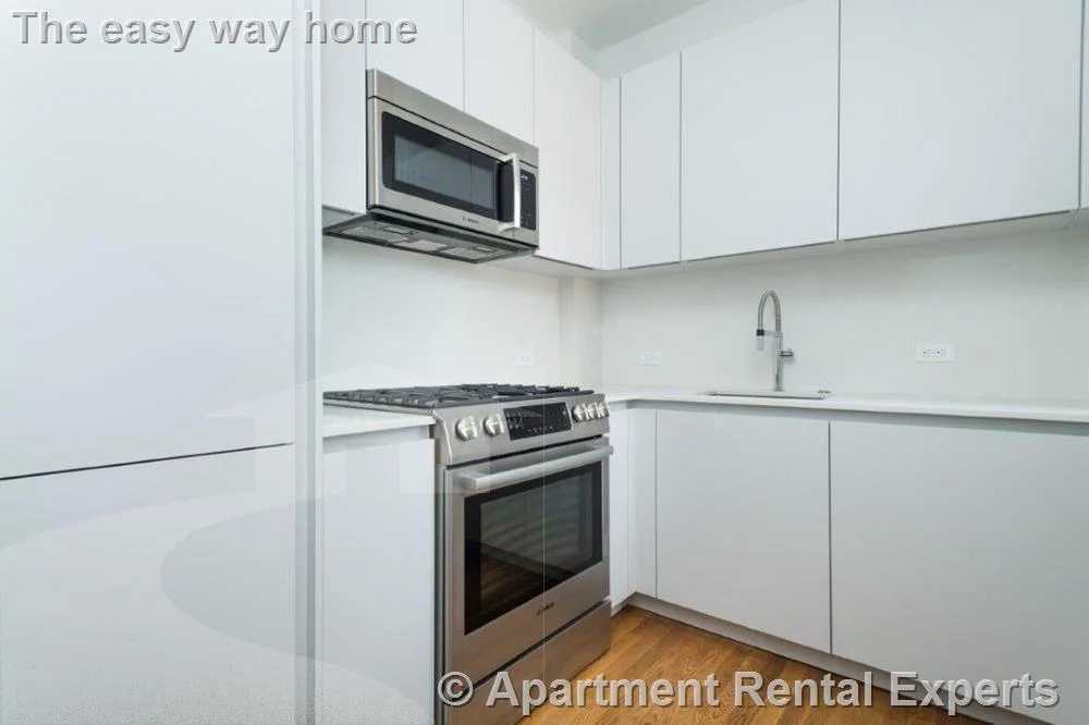 1 bed, 1 bath apartment for rent at 16 Forest St Unit 2, Porter Square — photo 7 of 8