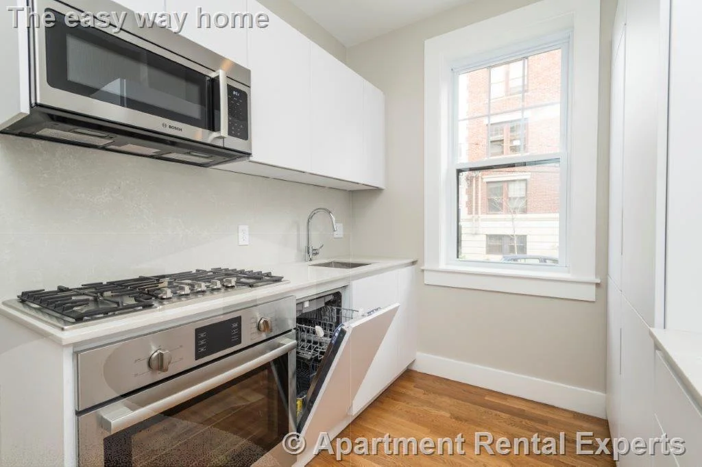 1 bed, 1 bath apartment for rent at 16 Forest St Unit 3, Porter Square — photo 3 of 7
