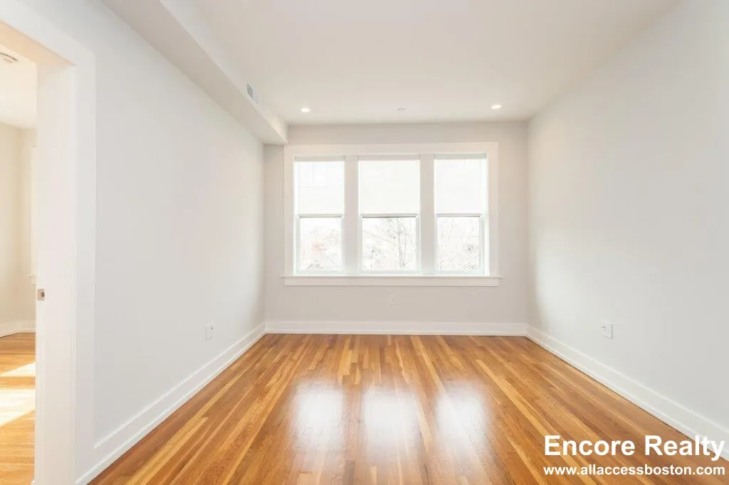 2 bed, 1 bath apartment for rent at 16 Forest St Unit 32, Baldwin — photo 7 of 11