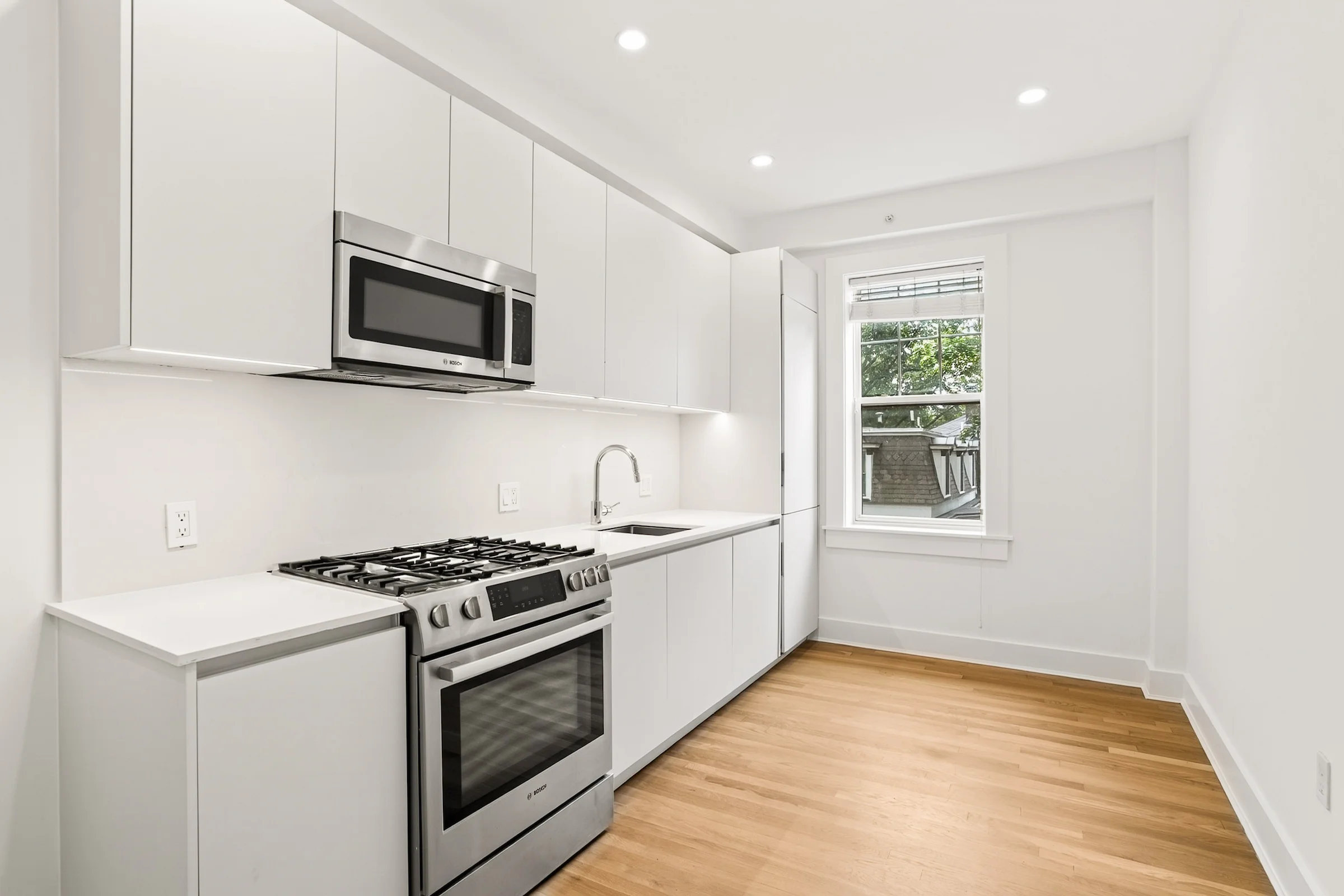2 bed, 1 bath apartment for rent at 16 Forest St Unit 33, Baldwin — photo 11 of 12