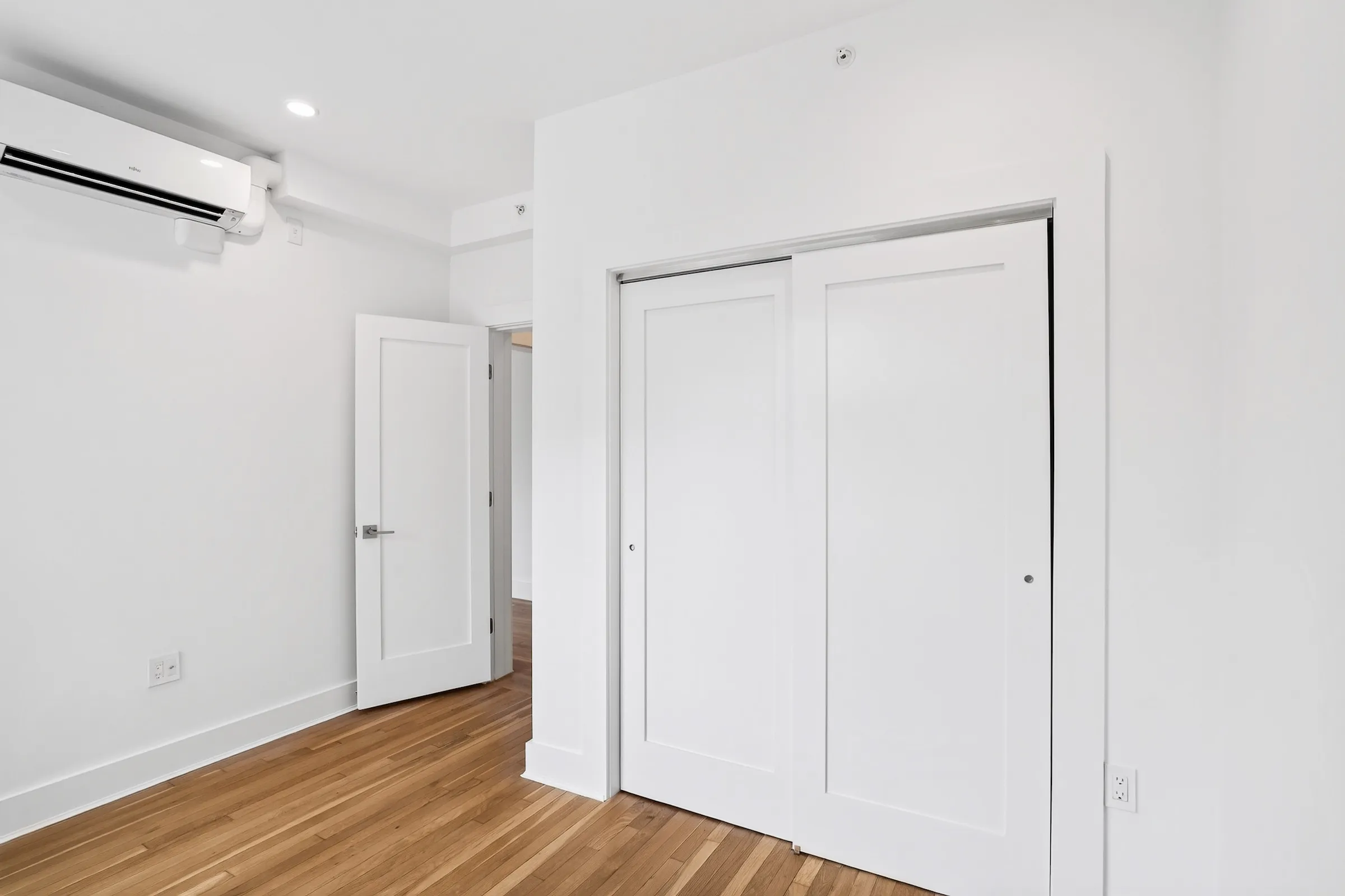 2 bed, 1 bath apartment for rent at 16 Forest St Unit 33, Baldwin — photo 10 of 12
