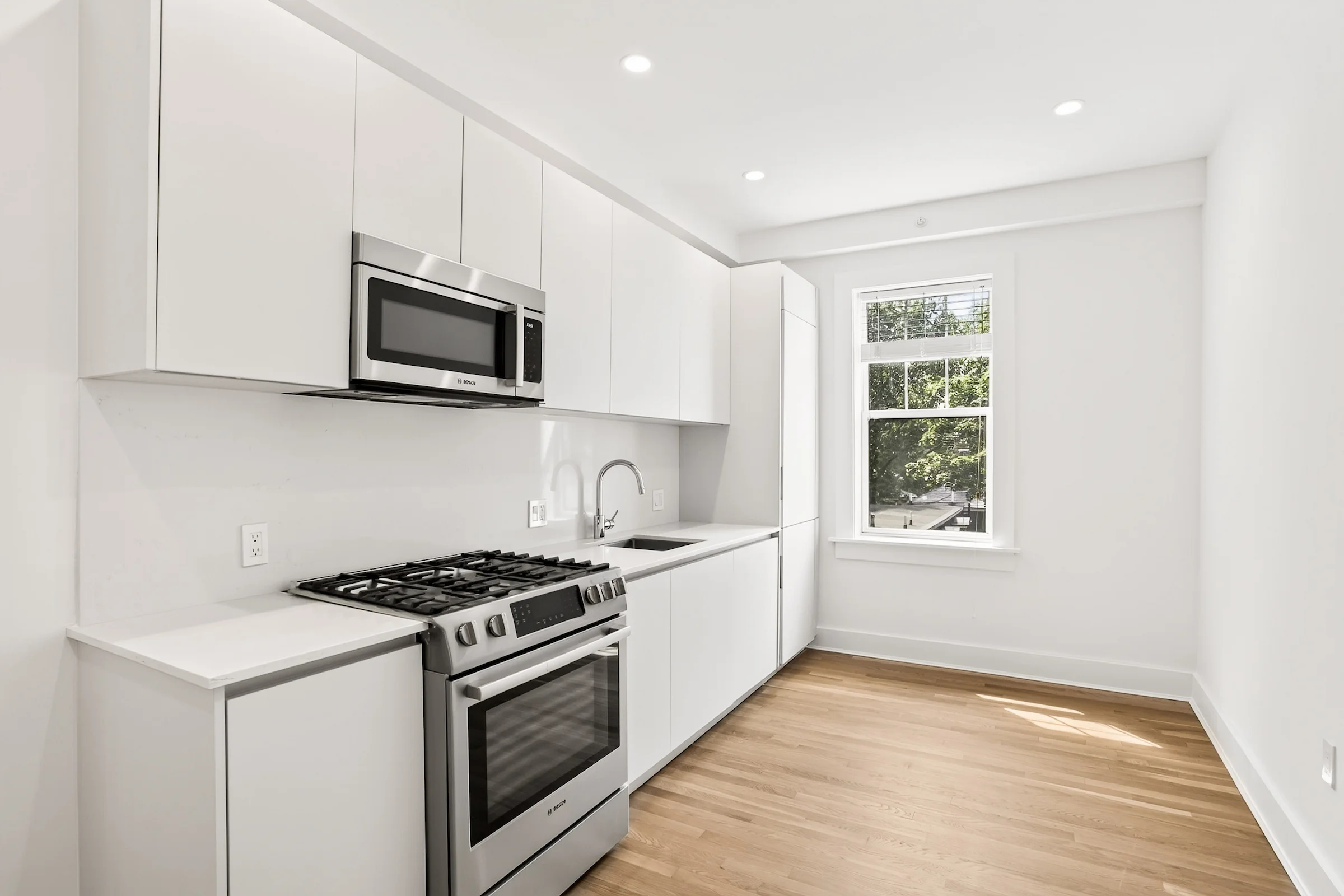 2 bed, 1 bath apartment for rent at 16 Forest St Unit 43, Baldwin — photo 11 of 12
