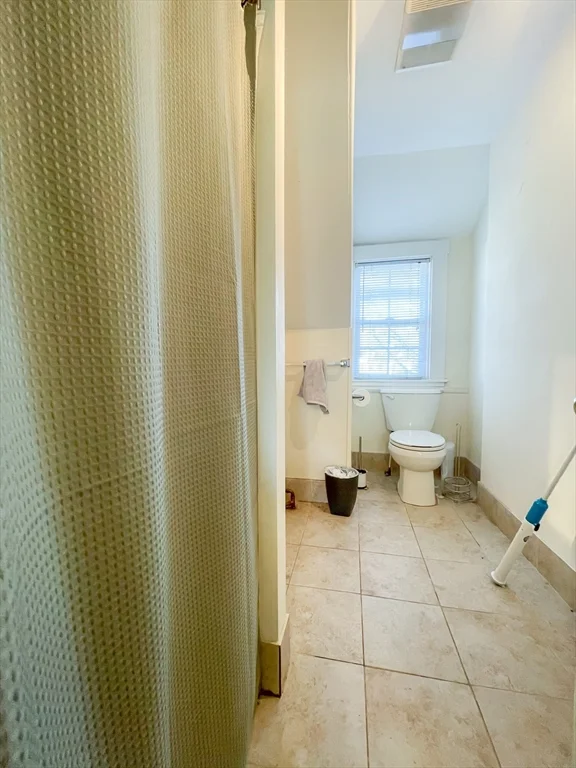 5 bed, 3 bath apartment for rent at 16 Foster St Unit 1, Brighton — photo 12 of 20
