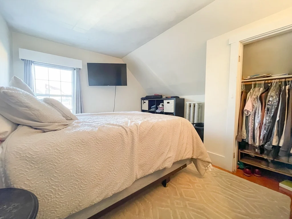 5 bed, 3 bath apartment for rent at 16 Foster St Unit 1, Brighton — photo 14 of 20