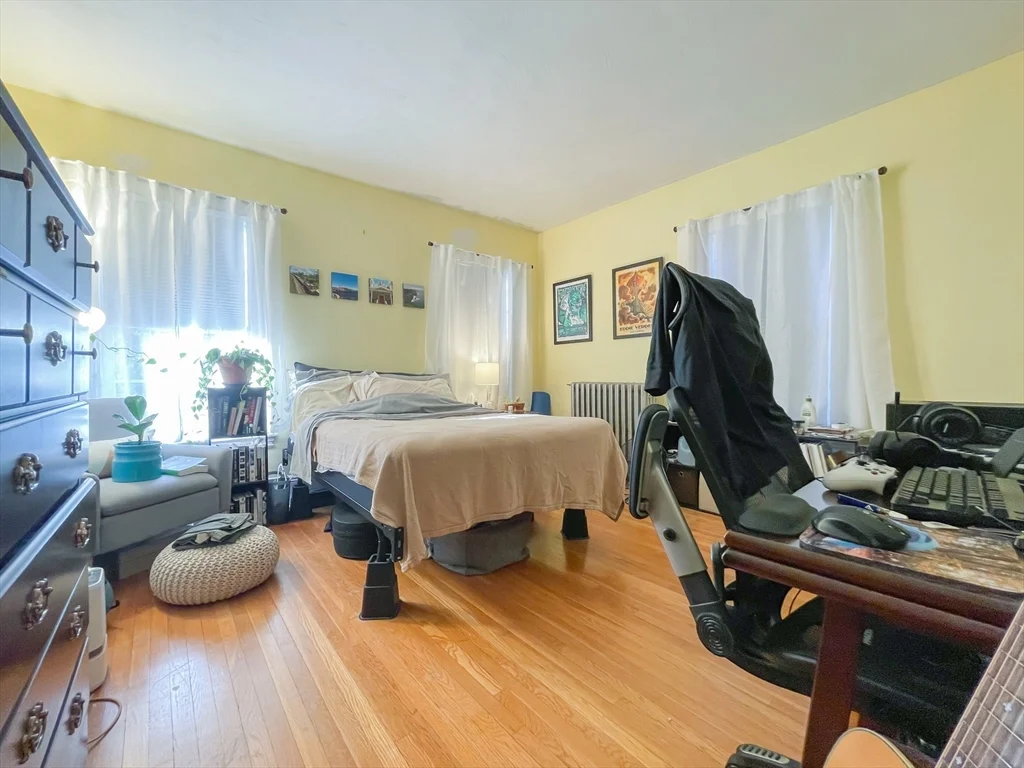 5 bed, 3 bath apartment for rent at 16 Foster St Unit 1, Brighton — photo 11 of 20