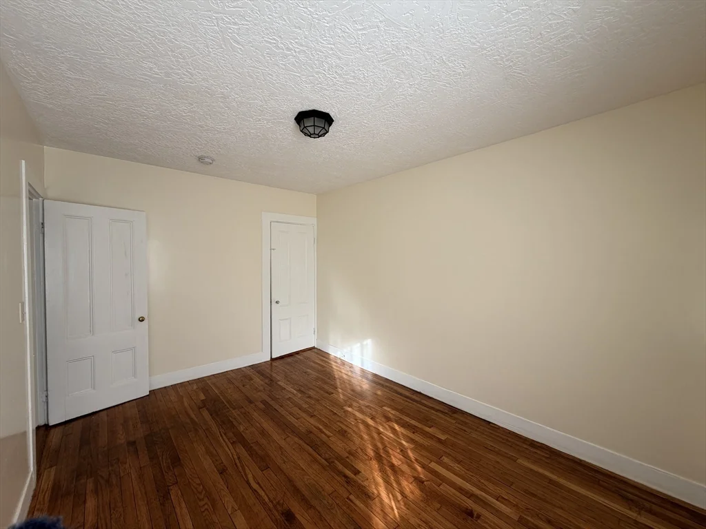 1 bed, 1 bath apartment for rent at 16 Franklin Pl Unit 1R, Quincy — photo 3 of 9