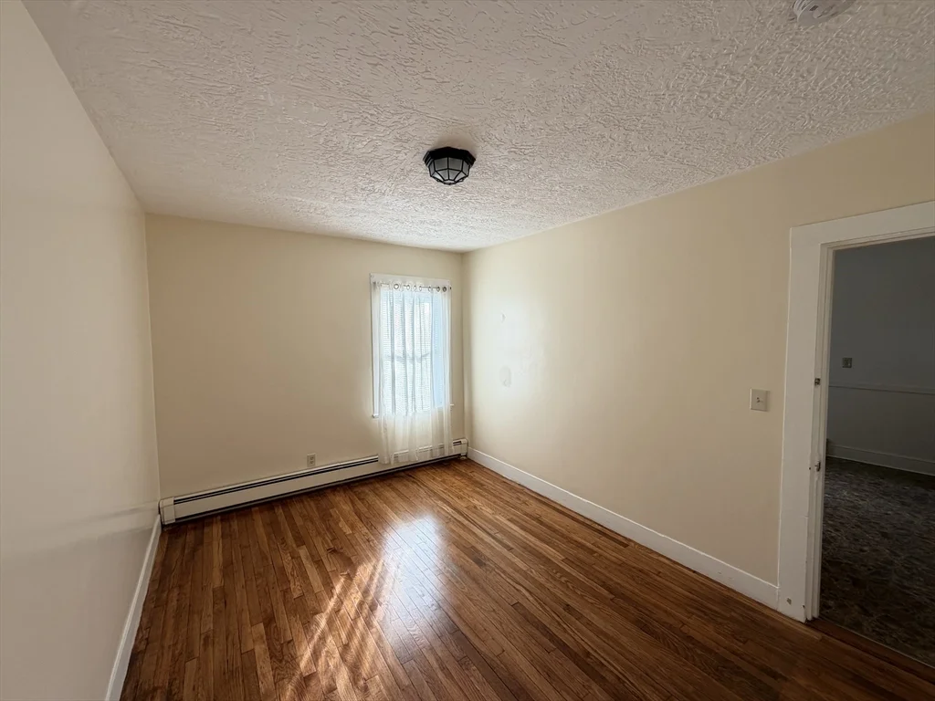 1 bed, 1 bath apartment for rent at 16 Franklin Pl Unit 1R, Quincy — photo 2 of 9