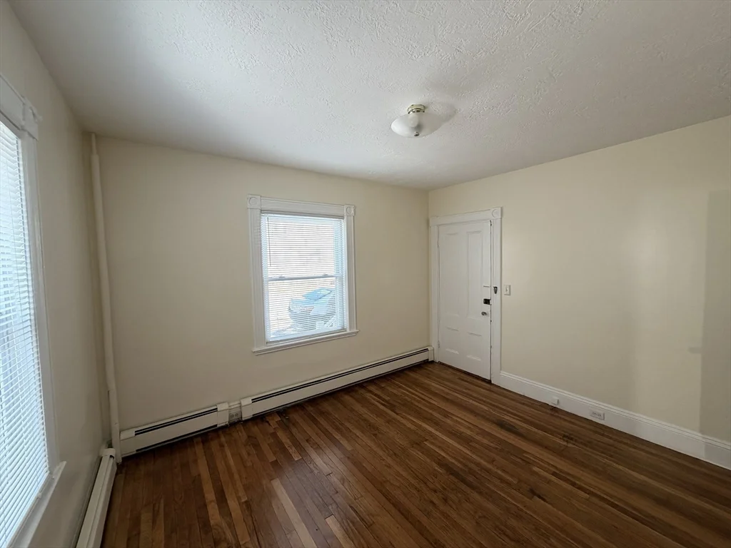 1 bed, 1 bath apartment for rent at 16 Franklin Pl Unit 1R, Quincy — photo 6 of 9