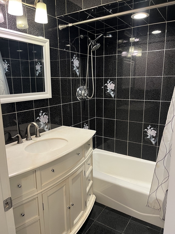 2 bed, 1 bath apartment for rent at 16 Franklin St Unit A, Winthrop — photo 6 of 10