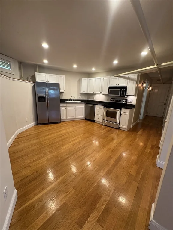 2 bed, 1 bath apartment for rent at 16 Garrison Rd Unit 8, Washington Square — photo 5 of 10