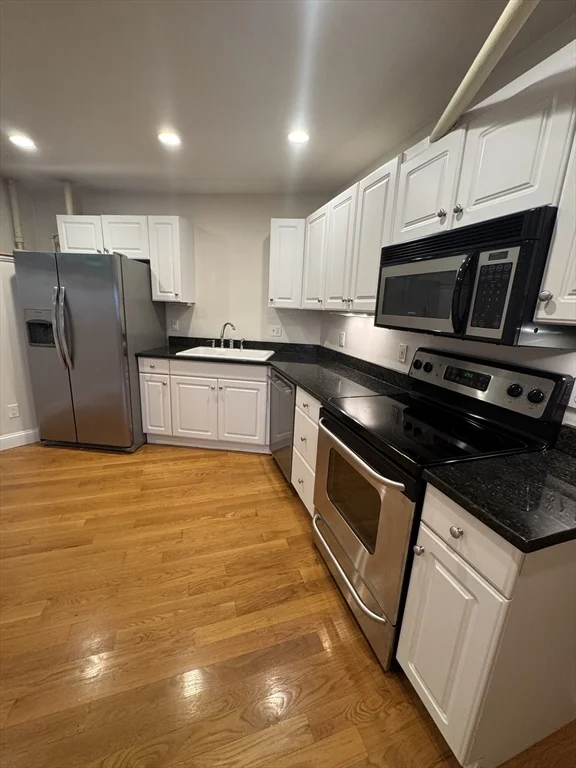 2 bed, 1 bath apartment for rent at 16 Garrison Rd Unit 8, Washington Square — photo 6 of 10