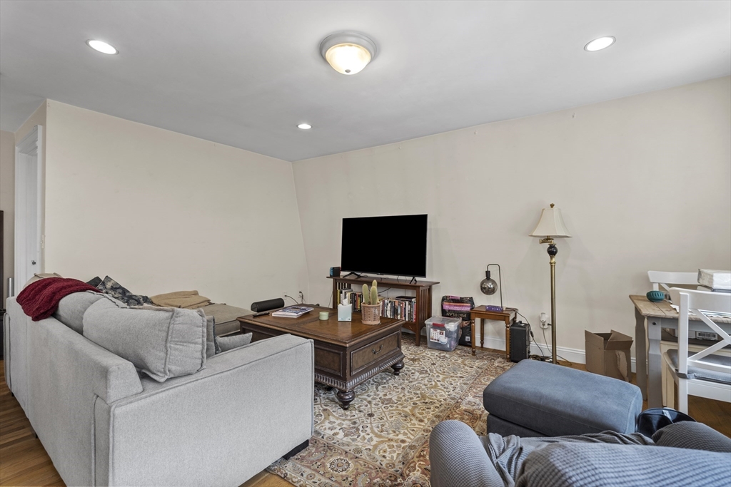 1 bed, 1 bath apartment for rent at 16 Gates St Unit 3, South Boston — photo 4 of 8
