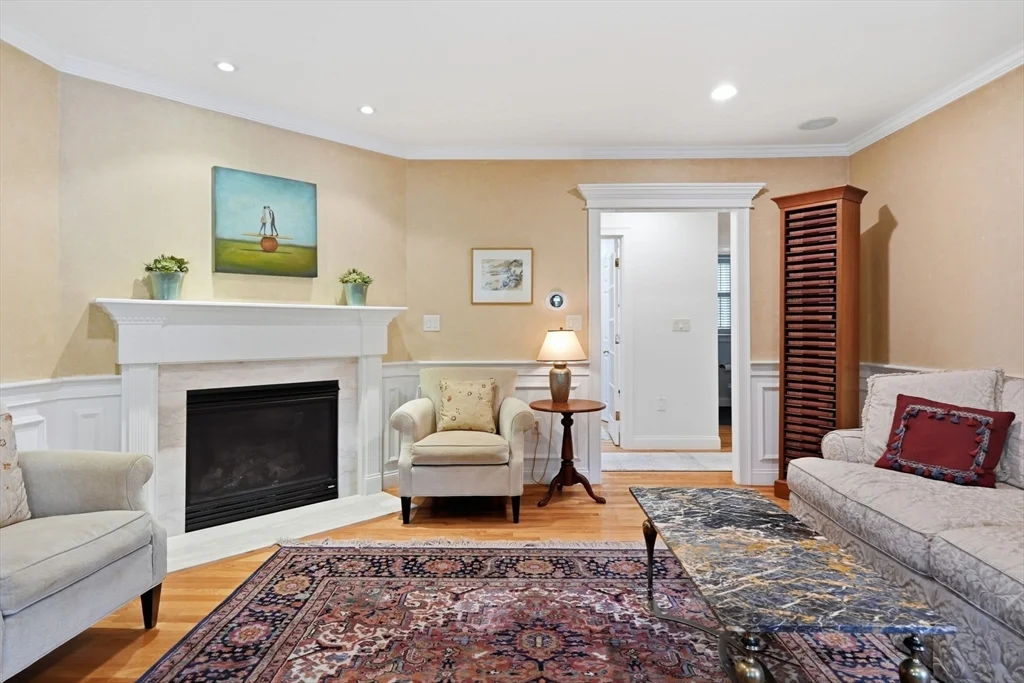 4 bed, 4+ bath apartment for rent at 16 Gerber Unit 16, Needham Heights — photo 4 of 42