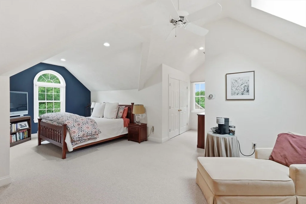 4 bed, 4+ bath apartment for rent at 16 Gerber Unit 16, Needham Heights — photo 28 of 42