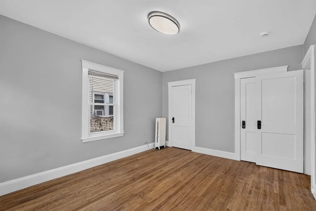 3 bed, 1 bath apartment for rent at 16 Glenrose Rd Unit 1, Dorchester — photo 14 of 21