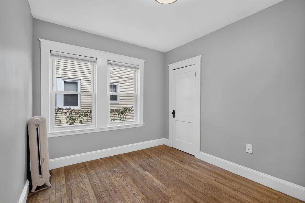 3 bed, 1 bath apartment for rent at 16 Glenrose Rd Unit 1, Dorchester — photo 16 of 21